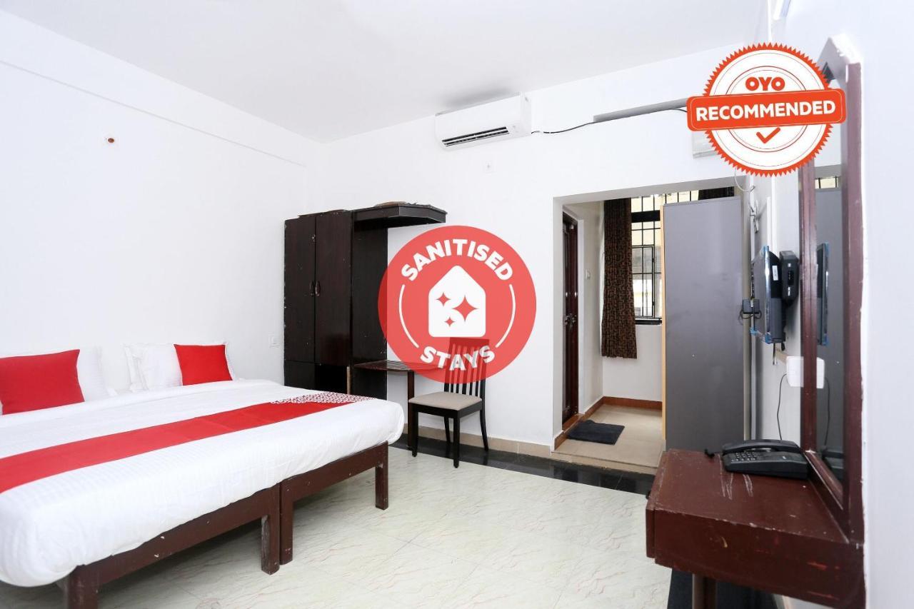 Oyo Flagship Kaveri Tourist Home Guruvayur Exterior photo