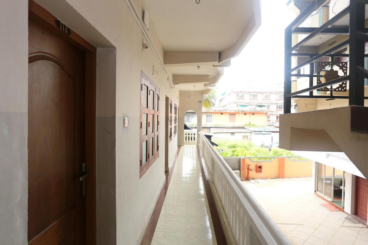 Oyo Flagship Kaveri Tourist Home Guruvayur Exterior photo
